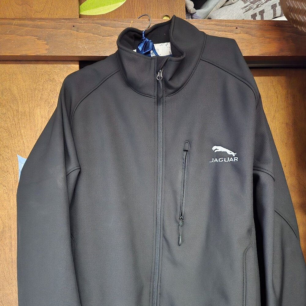 Kirkland Men's Black L Water Resistant Softshell Jacket with Jaguar auto logo